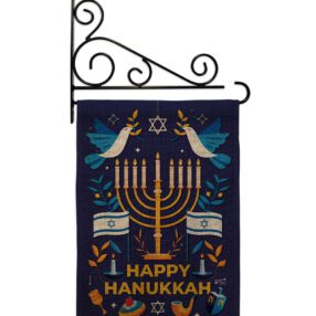 Garden Flag Hanukkah GS130425 B 03 2b431fc4 2ec5 4390 87a1 c85477fdd422