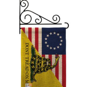 Garden Flag Historic GS140724 B 03 789d145a 16f1 4fd7 bf61 586f104450c4