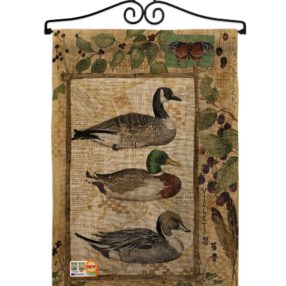 Garden Flag Wildlife GS110108 B 02 ab34df0b fc93 48d3 ba65 38715c2f4649